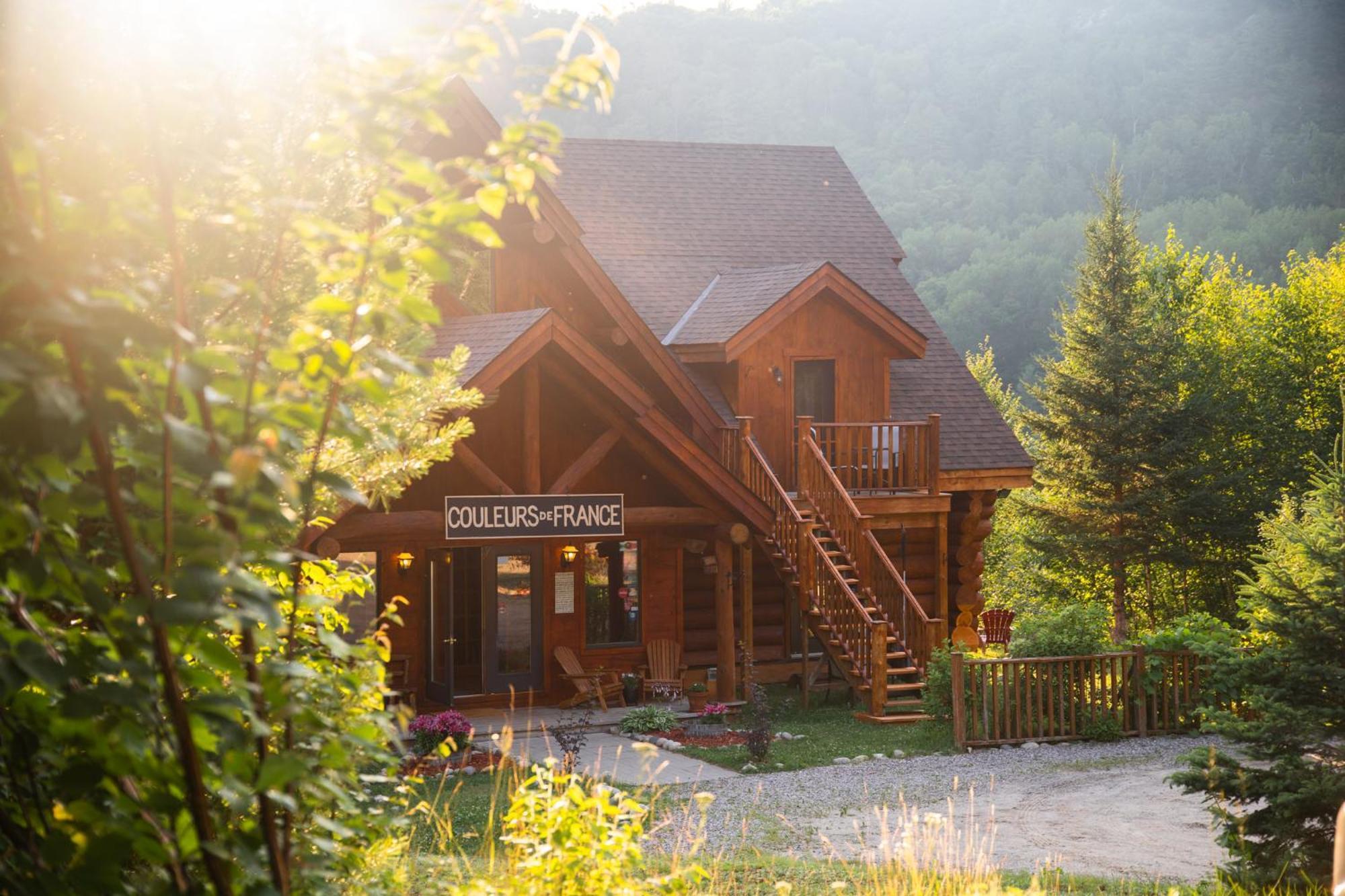 Lac-Simon Auberge Couleurs De France מראה חיצוני תמונה